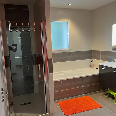 8 Pers Avec Piscine Hotel